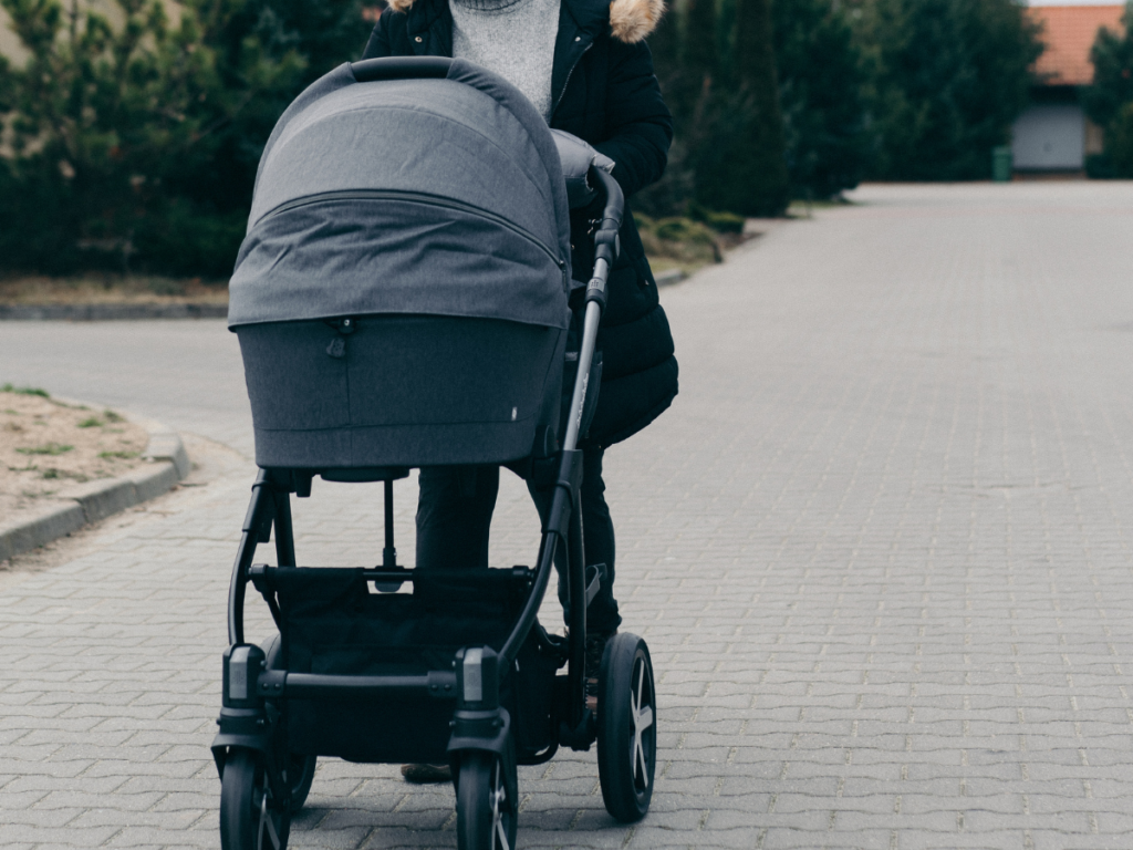 How to Clean a Stroller Step-by-Step